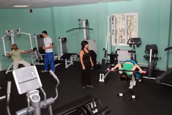 Центр фитнеса и здоровья "Бриз".