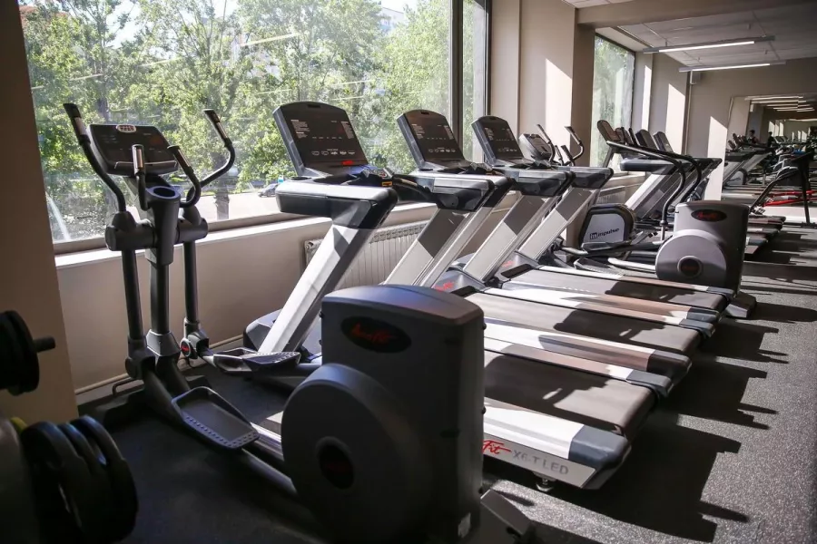 Фитнес-клуб Olimpic fitness в Москве: Аэробика, Боевые искусства, Йога, Калланетика, Пилатес, Стретчинг,