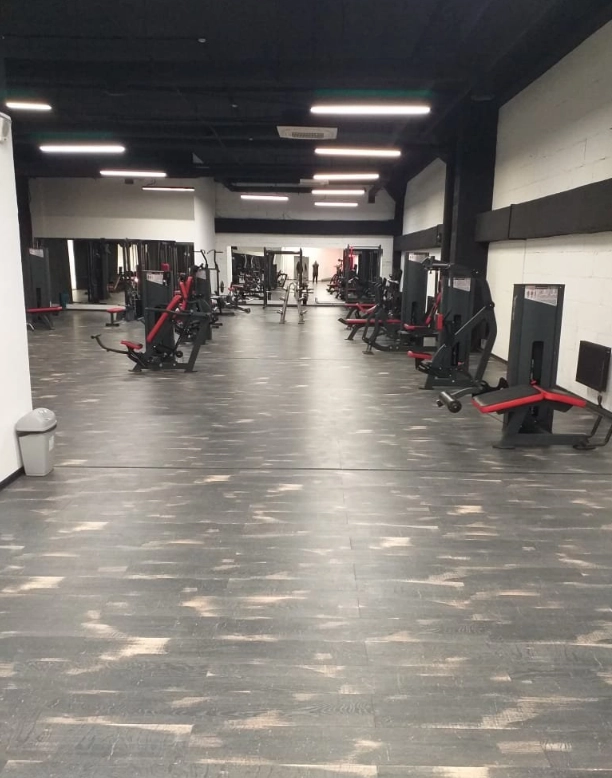 Фитнес-центр Tm gym в Москве: Аэробика, Боевые искусства, Йога, Кроссфит, Настольный теннис, Пилатес, Стретчинг, Танцы, Персональный тренер, TRX тренировки,
