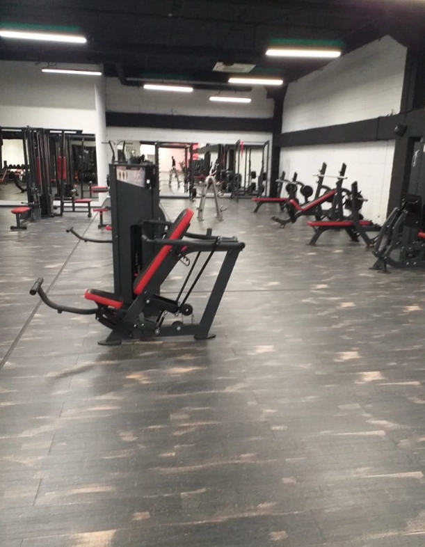 Фитнес-центр Tm gym в Москве: Аэробика, Боевые искусства, Йога, Кроссфит, Настольный теннис, Пилатес, Стретчинг, Танцы, Персональный тренер, TRX тренировки,