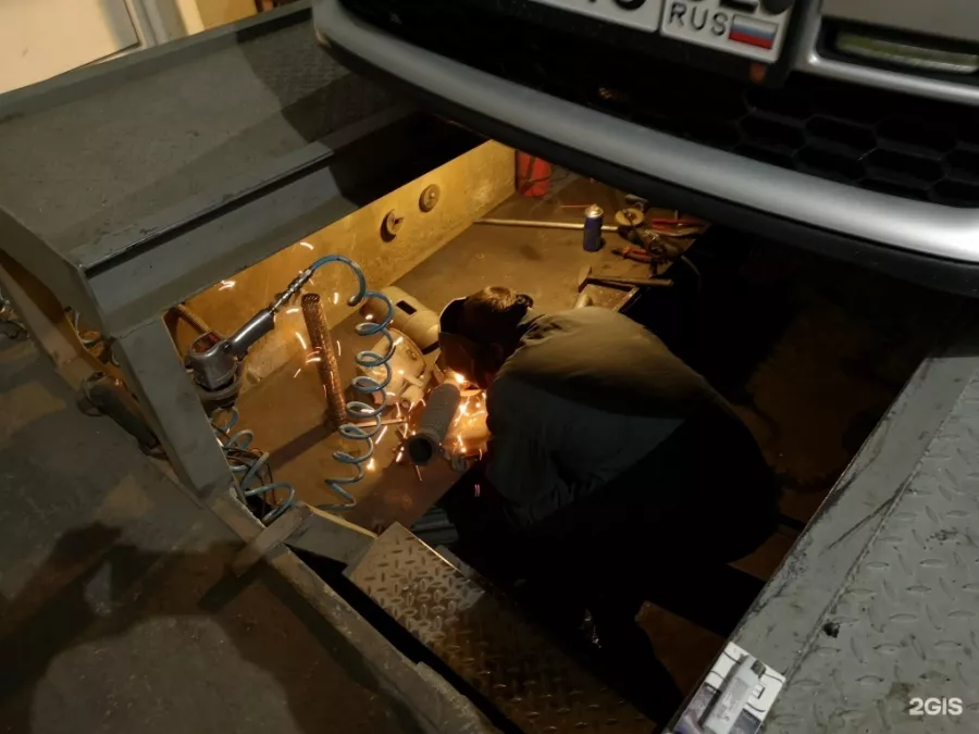 Автомастерская Доктор Глушак в Ростове-на-Дону: Автосервис, Автолюбителям, Автотехцентр, Студия автотюнинга, Машина, Автомастерская,
