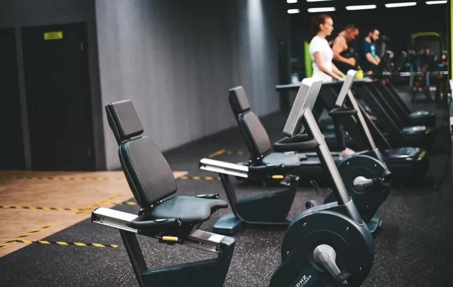 Фитнес-клуб Angel fit в Москве: Аэробика, Йога, Пилатес, Стретчинг, Фитнес для детей, Фитнес для беременных, Персональный тренер, Фитнес бар, Цигун, TRX тренировки, Сауна, Танцевальные программы, Солярий ,