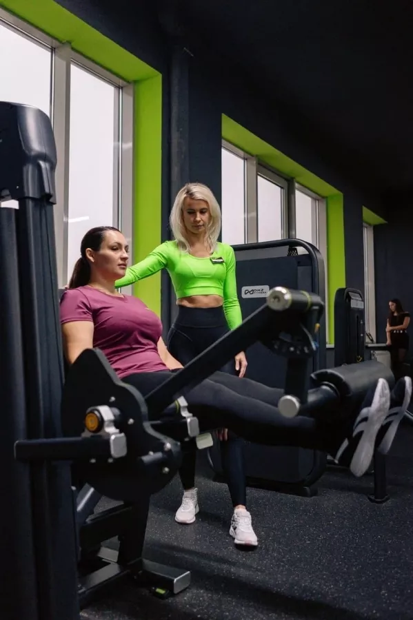 Фитнес-клуб Angel fit в Москве: Аэробика, Йога, Пилатес, Стретчинг, Фитнес для детей, Фитнес для беременных, Персональный тренер, Фитнес бар, Цигун, TRX тренировки, Сауна, Танцевальные программы, Солярий ,
