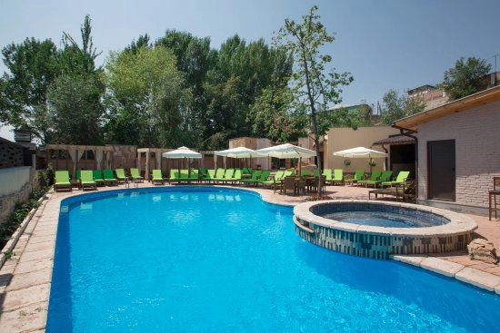 Отель Green Palace Hotel в Ереване: Отель, Спа-зона, Сауна, Джакузи, Хаммам, Парковка,