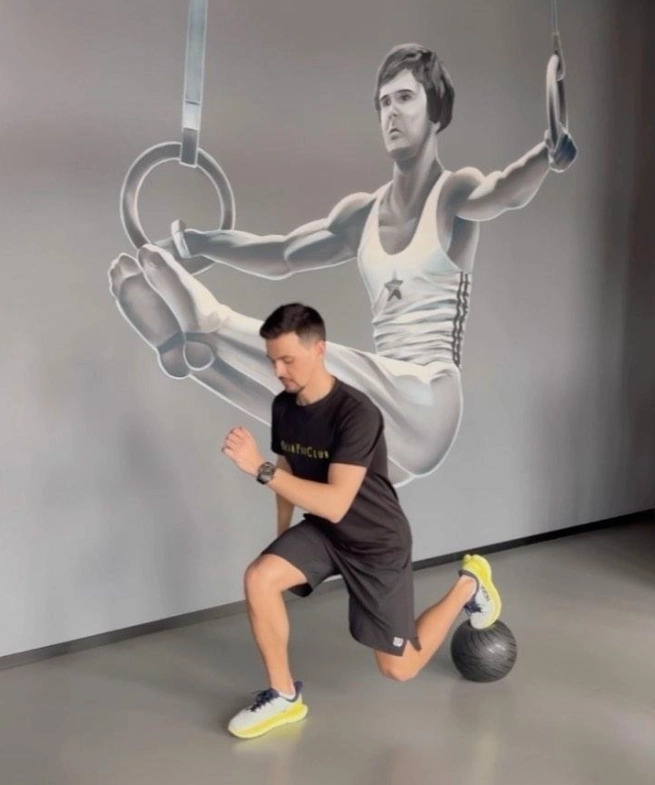 Фитнес-клуб #slimfitclub в Москве: Аэробика, Йога, Кроссфит, Стретчинг, Фитбол, Персональный тренер,