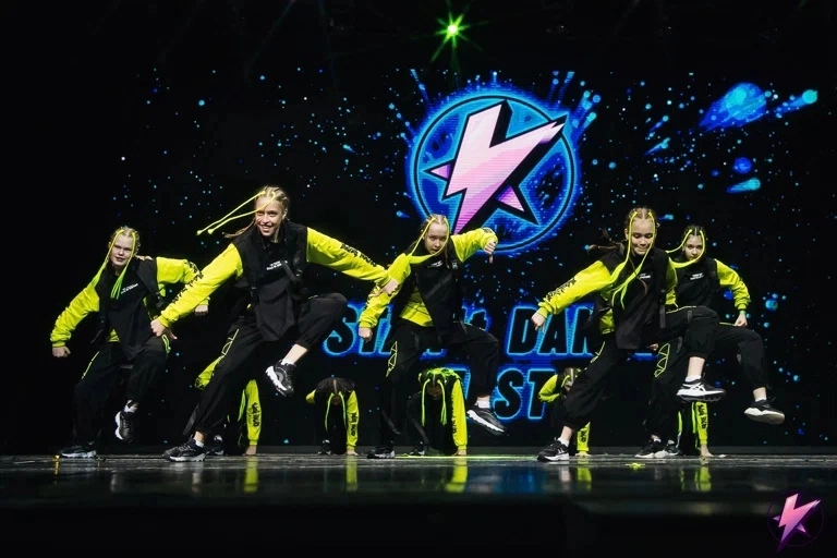 Школа танцев Turn Up Dance Family в Санкт-Петербурге: Хип-хоп, Хореография, Музыка,