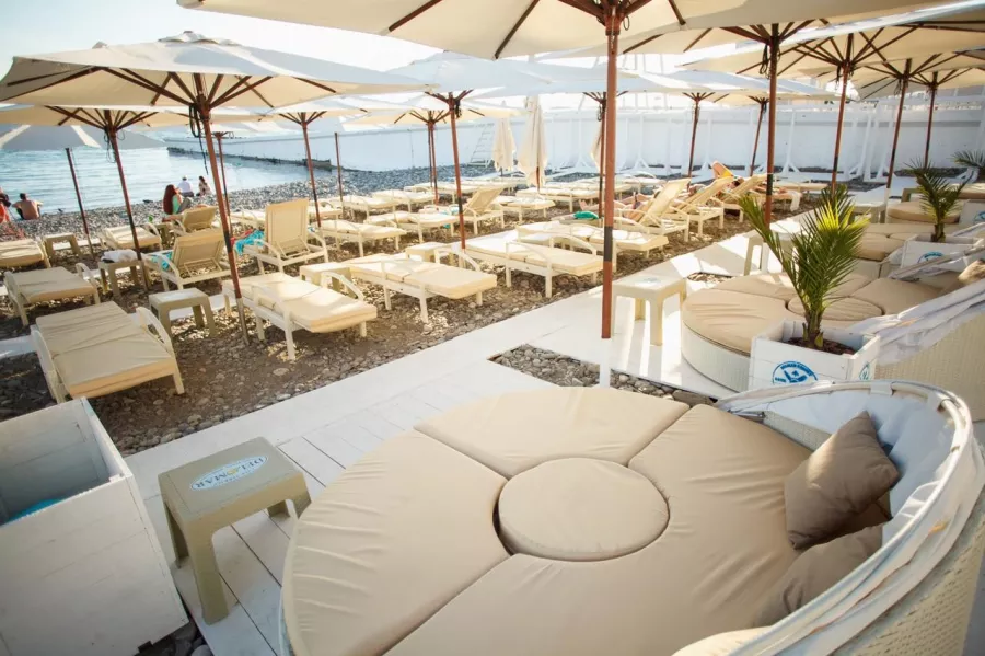 Пляж-кафе DеlMar Beach Club в Сочи: Голубой флаг , Премиум пляж, На море , Черное Море,