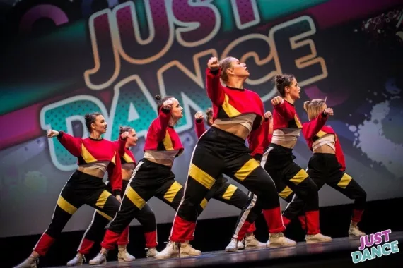 Школа танцев "Turn Up Dance Family"