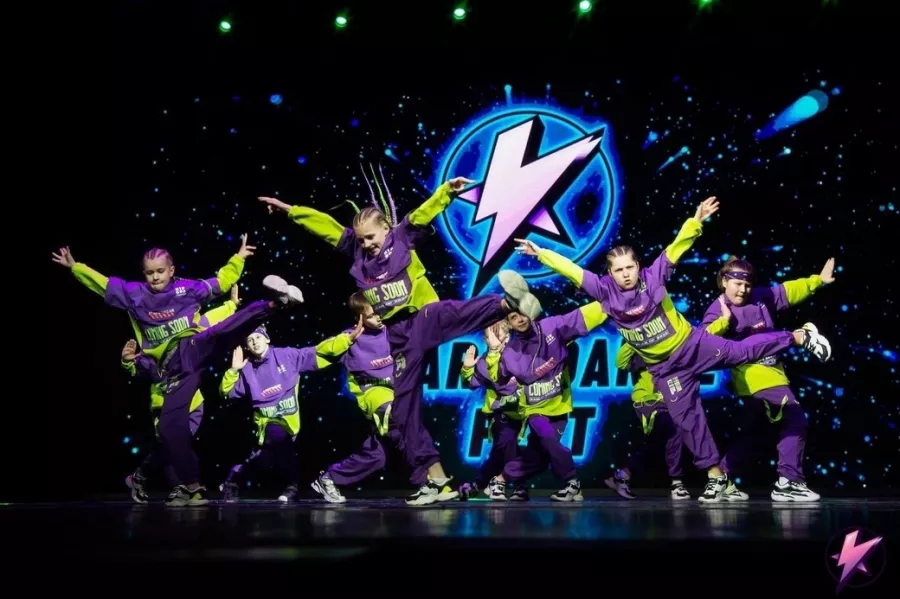 Школа танцев Turn Up Dance Family в Санкт-Петербурге: Хип-хоп, Контемпорари, Хореография, Постановка Танца, Дэнсхолл,