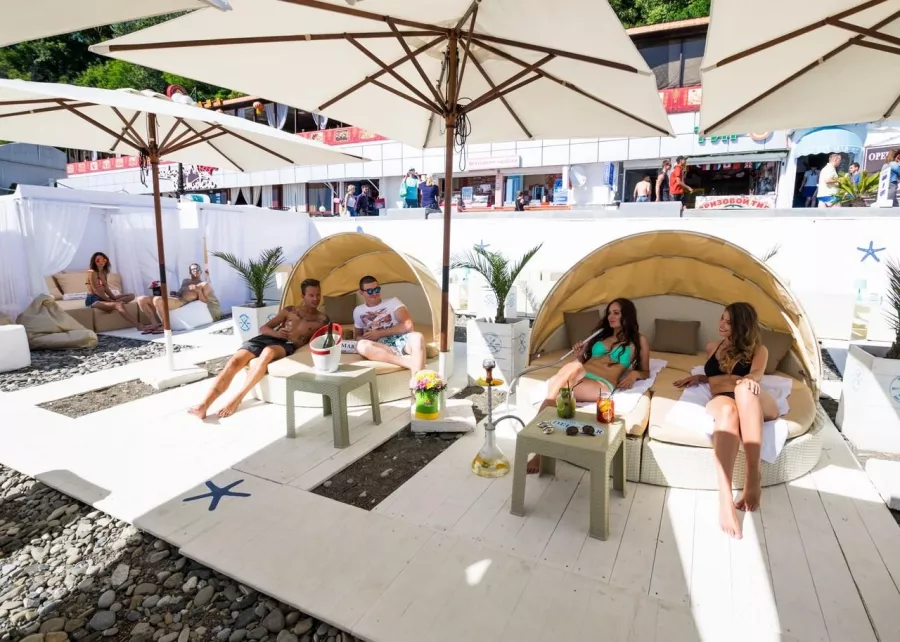 Пляж-кафе DеlMar Beach Club в Сочи: Голубой флаг , Премиум пляж, На море , Черное Море,