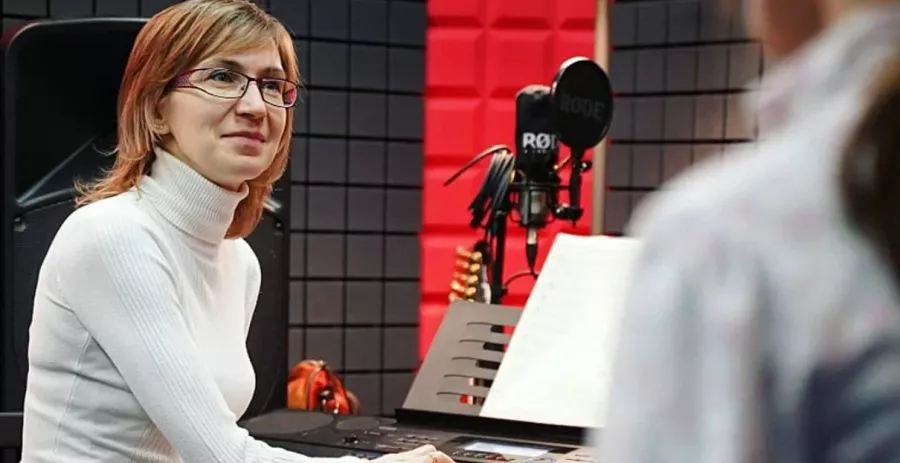 Медиа студия Planeta в Краснодаре: Вокал, Академия искусств, Танцы, Фортепиано, Актёрское мастерство, Музыкальные инструменты, Студия звукозаписи, Гитара,