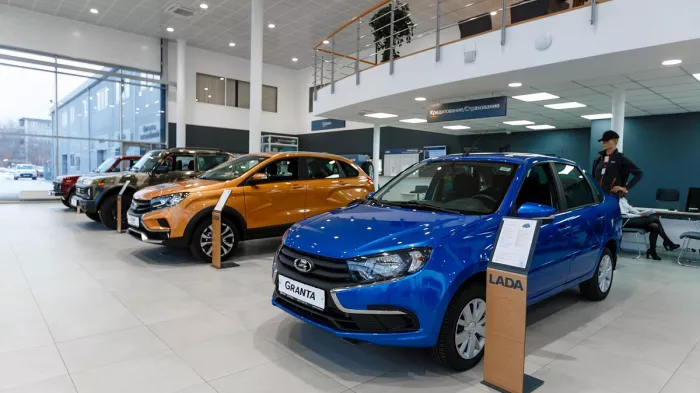 Автосалон "Кристалл" 