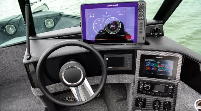 Яхта "Aluma-boats"