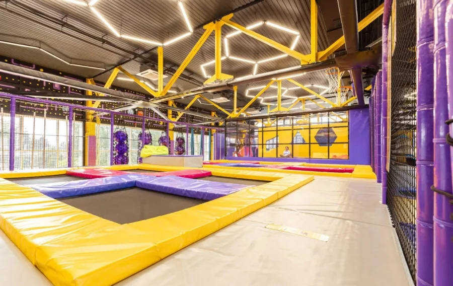 Ресторан Герой Арена в Сочи: Еда, Итальянская кухня, Заказ столиков, Детское меню, Европейская кухня, Детская комната, Кафе, Кавказская кухня,