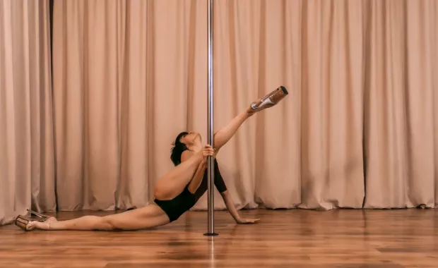 Студия танцев "Vertical".