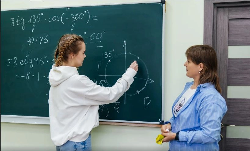 Образовательный центр Экстерн в Ростове-на-Дону: Школа, Учимся,