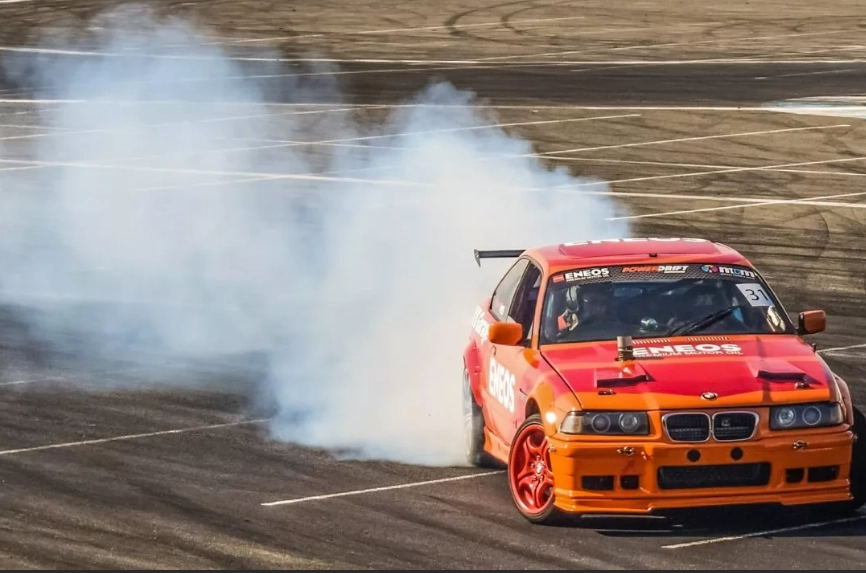 Прокат автомобилей Drift Arena в Ростове-на-Дону: Автолюбителям, Прокат, Дрифт, Чилим,