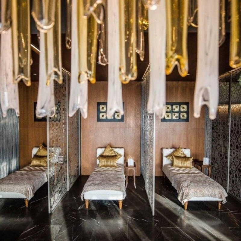 Cпа-салон Naturelife Spa Premium в Дубаи: Спа , Массаж , Хаммам , Бассейн , Обертывание , ОбМаникюр , Педикюр ,