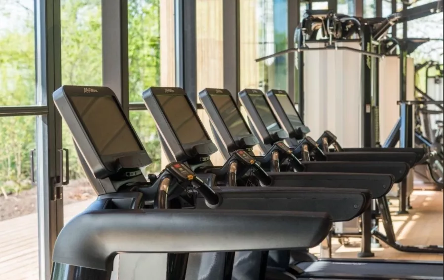 Спортивный кластер The Rink Fitness в Москве: Аэробика, Боевые искусства, Йога, Кроссфит, Пилатес, Стретчинг, Фитбол,