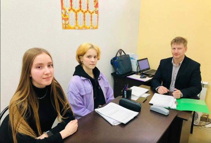 Центр репетиторов SkillPlus в Ростове-на-Дону: Клуб, Логопед, Учимся,