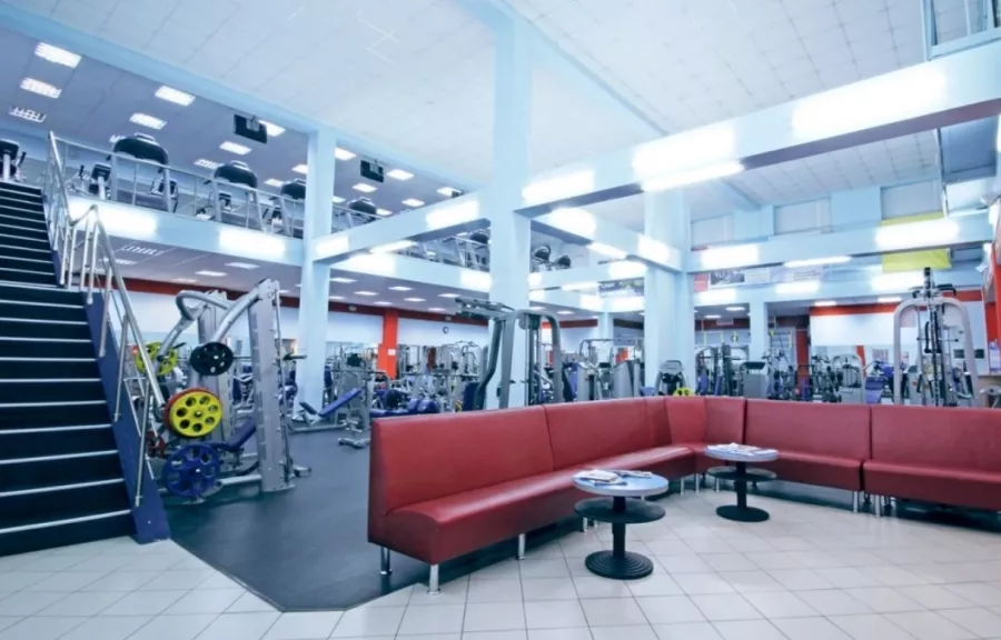 Фитнес-клуб SkyGym в Москве: Аэробика, Боевые искусства, Йога, Калланетика, Пилатес, Стретчинг,