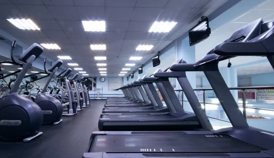 Фитнес-клуб SkyGym в Москве: Аэробика, Боевые искусства, Йога, Калланетика, Пилатес, Стретчинг,
