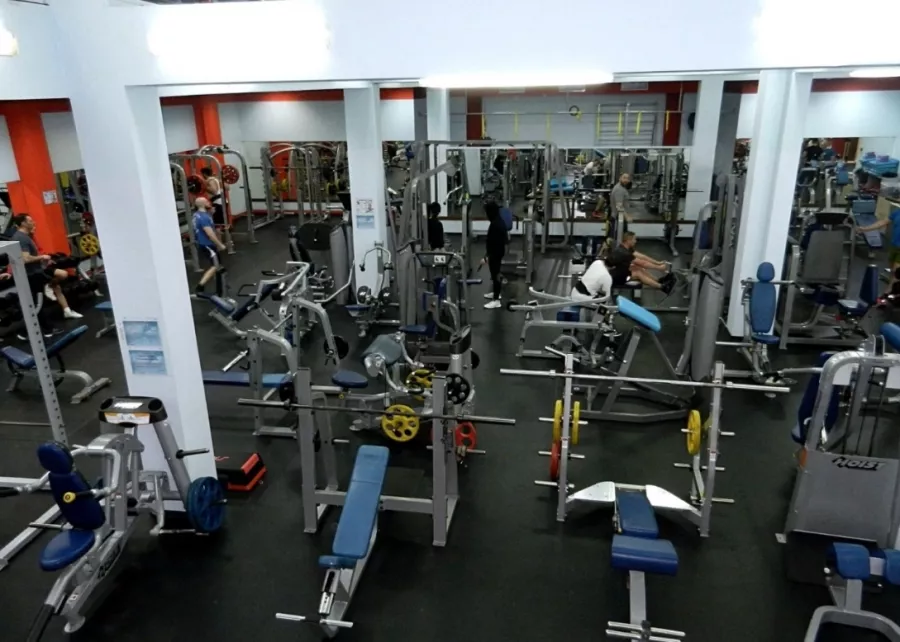 Фитнес-клуб SkyGym в Москве: Аэробика, Боевые искусства, Йога, Калланетика, Пилатес, Стретчинг,