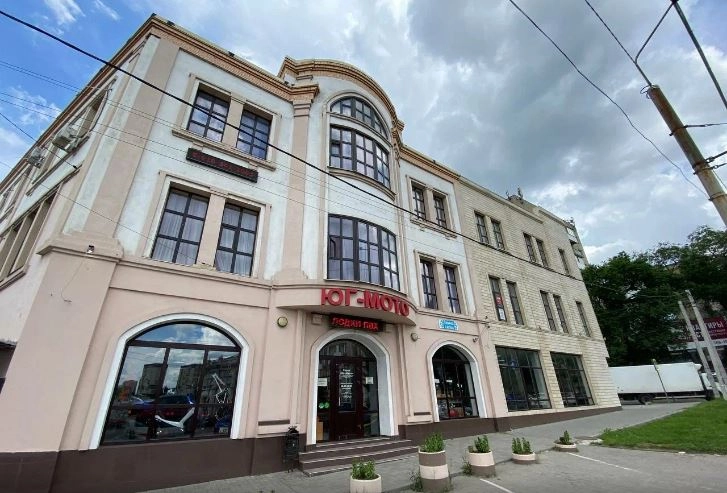 Мотосалон Юг-мото в Ростове-на-Дону: Продажа мотоциклов, Лодочные моторы, Лодки, Велосипеды , Скутеры,