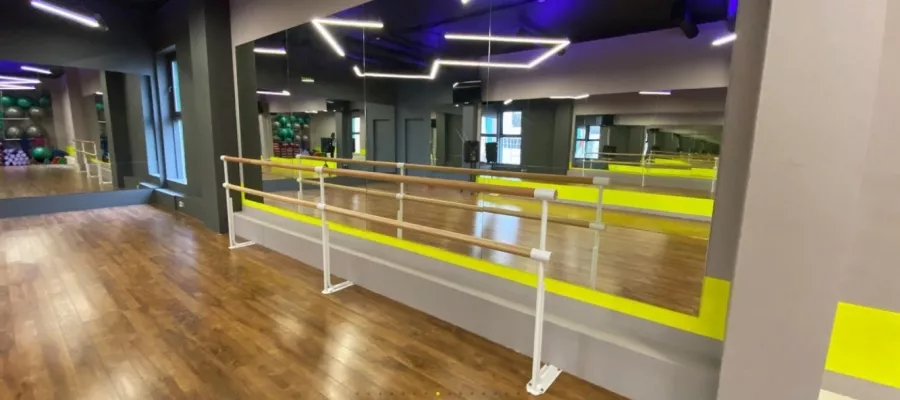 Фитнес-клуб Face to face fitness в Москве: Аэробика, Танцы, Персональный тренер, Сауна,