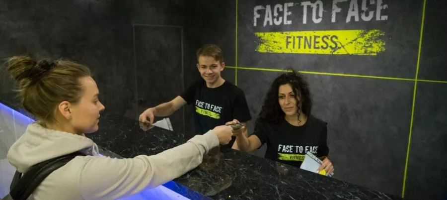 Фитнес-клуб Face to face fitness в Москве: Аэробика, Танцы, Персональный тренер, Сауна,