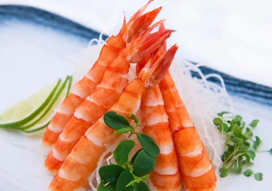 Ресторан Лодка в Москве: Рыбные заведения, Китайская кухня, Корейская кухня, Японская кухня, Детское меню, Живая музыка, Танцпол, Проведение банкетов,