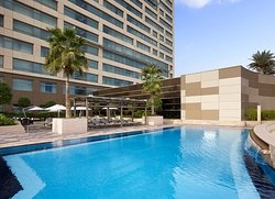 Отель Swissôtel Al Ghurair 5* в Дубаи: Комфортные номера, Бассейн , Пятизвездочный отель , Конференц-зал, Швейцарский отель ,