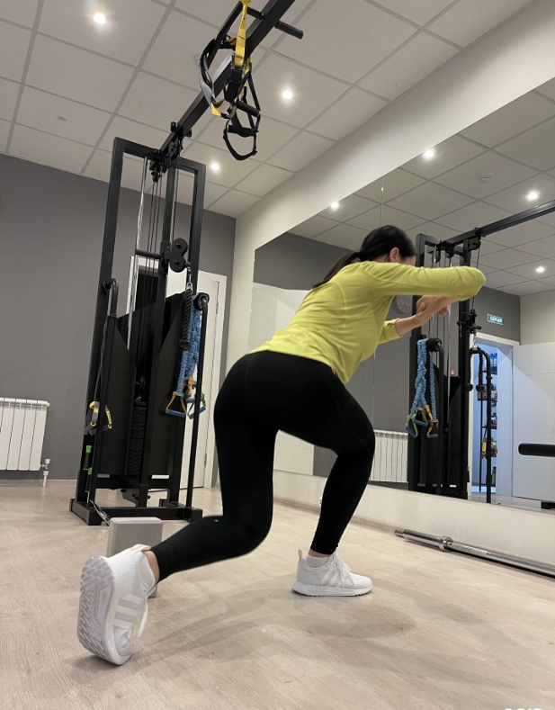 Фитнес-клуб Elite fit pro studio в Москве: Аэробика, Детский уголок, Кроссфит, Женский зал, Стретчинг, Фитбол, Фитнес для детей, Фитнес для беременных, Персональный тренер, Фитнес бар, TRX тренировки, Массаж,
