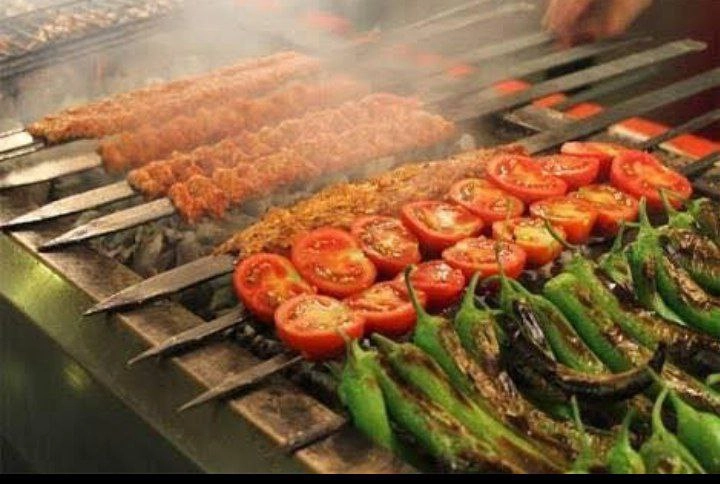 Ресторан - Last Ottoman Cafe & Restaurant в Стамбуле: Ресторан, Покушать, Высокая кухня , Морепродукты, Барбекю,