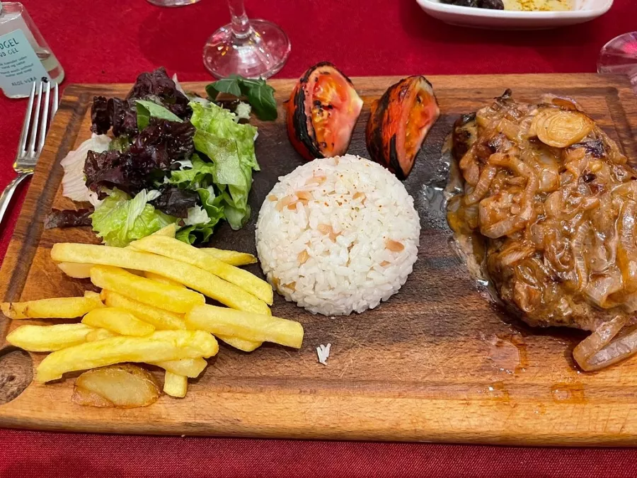 Ресторан - Las Tapas Restaurant в Стамбуле: Ресторан, Кафе, Морепродукты, Еда,