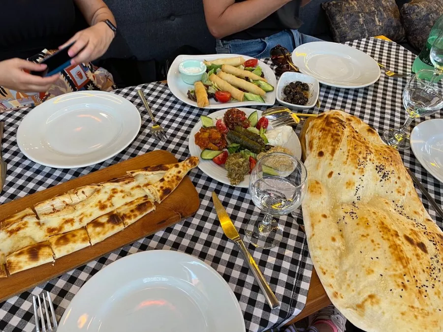 Ресторан - Las Tapas Restaurant в Стамбуле: Ресторан, Кафе, Морепродукты, Еда,