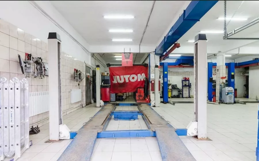 Автотехцентр по ремонту автомобилей ТТС Моторс в Москве: Авторемонт, Автозапчасти, Услуги переоборудования, Компьютерная Диагностика, Развал-Схождение, Установка Фаркопа,