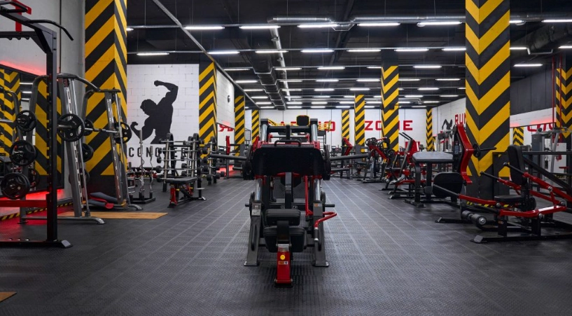 Фитнес-клуб King`s gym fitness в Москве: Аквааэробика, Аэробика, Боевые искусства, Бодифлекс, Бассейн,