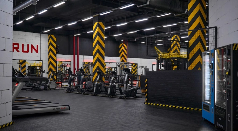 Фитнес-клуб King`s gym fitness в Москве: Аквааэробика, Аэробика, Боевые искусства, Бодифлекс, Бассейн,
