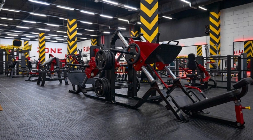 Фитнес-клуб King`s gym fitness в Москве: Аквааэробика, Аэробика, Боевые искусства, Бодифлекс, Бассейн,