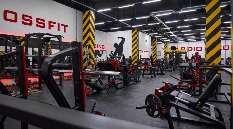 Фитнес-клуб King`s gym fitness в Москве: Аквааэробика, Аэробика, Боевые искусства, Бодифлекс, Бассейн,