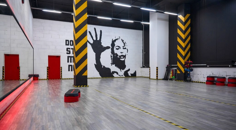 Фитнес-клуб King`s gym fitness в Москве: Аквааэробика, Аэробика, Боевые искусства, Бодифлекс, Бассейн,