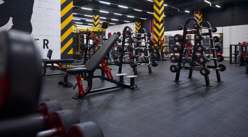 Фитнес-клуб King`s gym fitness в Москве: Аквааэробика, Аэробика, Боевые искусства, Бодифлекс, Бассейн,