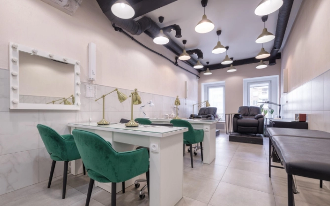 Студия красоты  Nailon studio в Москве: Брови, Эпиляция, Волосы, Стрижка, Массаж, Ногти, Маникюр, Ресницы, Красота,