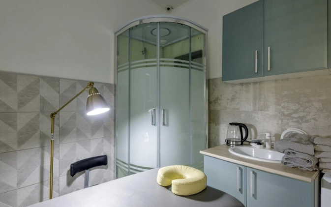 Студия красоты  Nailon studio в Москве: Брови, Эпиляция, Волосы, Стрижка, Массаж, Ногти, Маникюр, Ресницы, Красота,