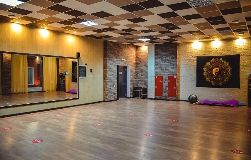 Фитнес-центр Fitness city в Москве: Аквааэробика, Аэробика, Боевые искусства, Детский уголок, Йога, Бассейн,