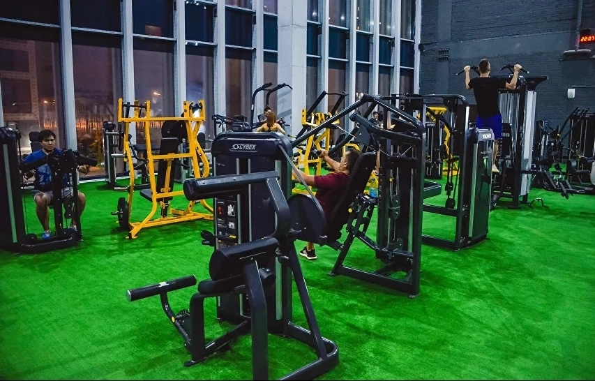 Фитнес-центр Fitness city в Москве: Аквааэробика, Аэробика, Боевые искусства, Детский уголок, Йога, Бассейн,