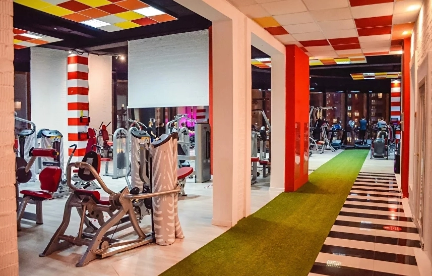 Фитнес-центр Fitness city в Москве: Аквааэробика, Аэробика, Боевые искусства, Детский уголок, Йога, Бассейн,