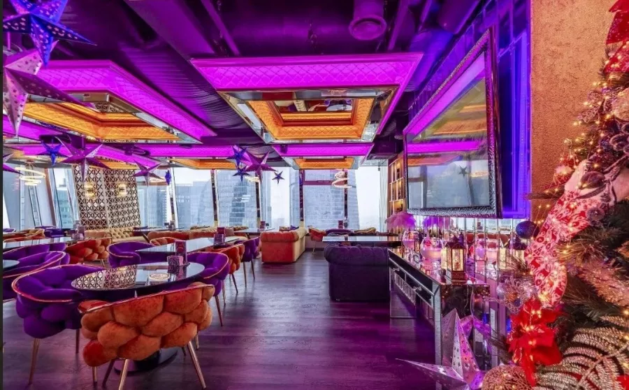 Центр паровых коктейлей Nebo Lounge в Москве: Европейская кухня, Американская кухня, Японская кухня, Бизнес-ланч, Ресторан, Живая музыка,