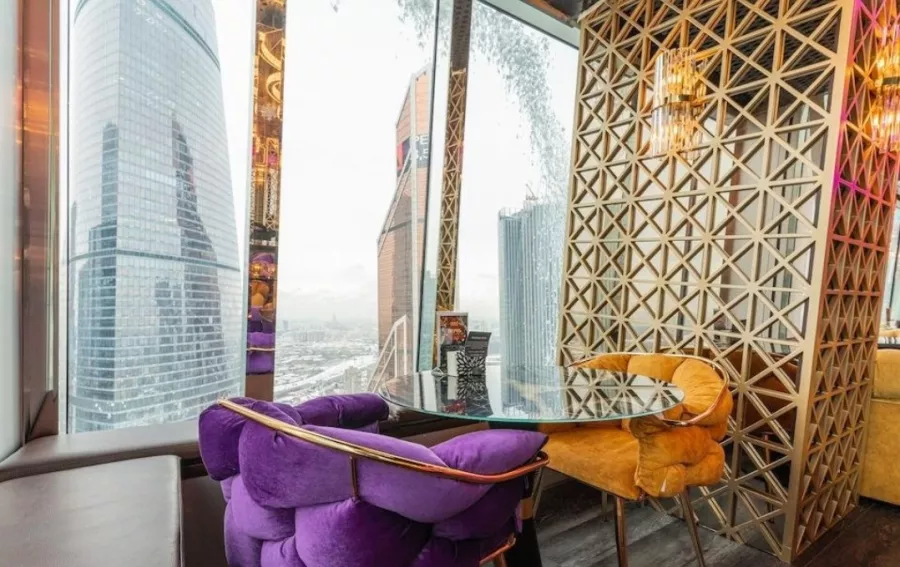 Центр паровых коктейлей Nebo Lounge в Москве: Европейская кухня, Американская кухня, Японская кухня, Бизнес-ланч, Ресторан, Живая музыка,